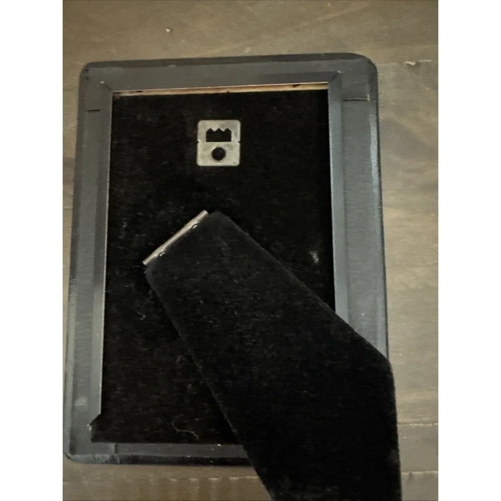 Vintage Glass Picture Frame With Black & Gold Leaf Inlay For 3x5